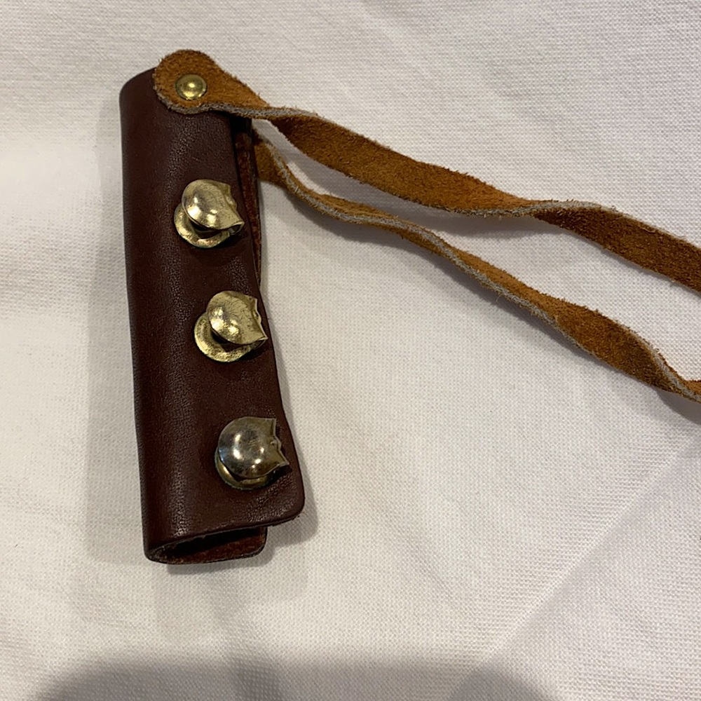 Leather hair tie